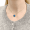 Collier Collier Van Cleef & Arpels "Alhambra" or jaune, porcelaine, diamant. 58 Facettes 34249