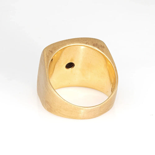 Bague 53 Chevalière vintage en diamant avec motif fossile carré en or jaune 18 carats 58 Facettes G13731