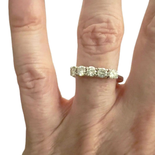 Bague Bague contemporaine du XXe siècle sertie de diamants 58 Facettes Q372B