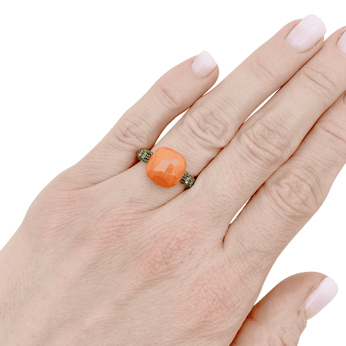 Bague 49 Bague Pomellato "Capri" en or rose, corail et tsavorites. 58 Facettes 34455