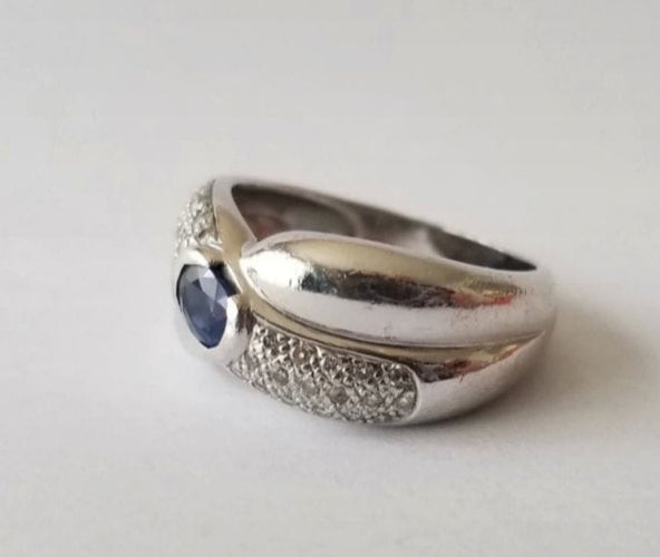 Bague 53 Bague or blanc saphir diamants 58 Facettes