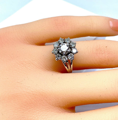 Bague 49.0 Bague marguerite en or blanc 18 carats en diamants 58 Facettes AB259