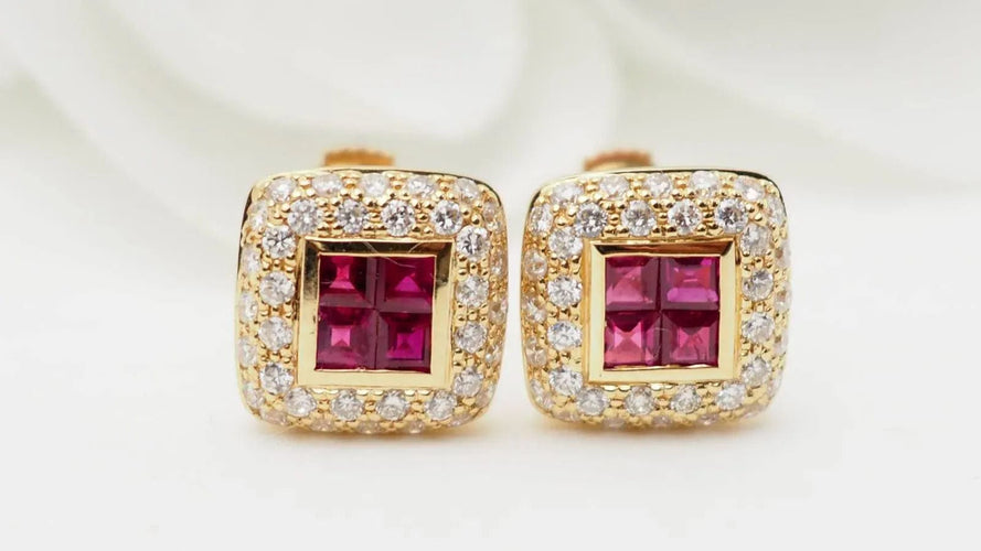 Boucles d'oreilles Boucles d'oreille en or jaune, rubis et diamants 58 Facettes 32692