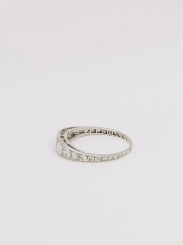 Bague jarretière ancienne en platine et diamants 1 ct 58 Facettes J203