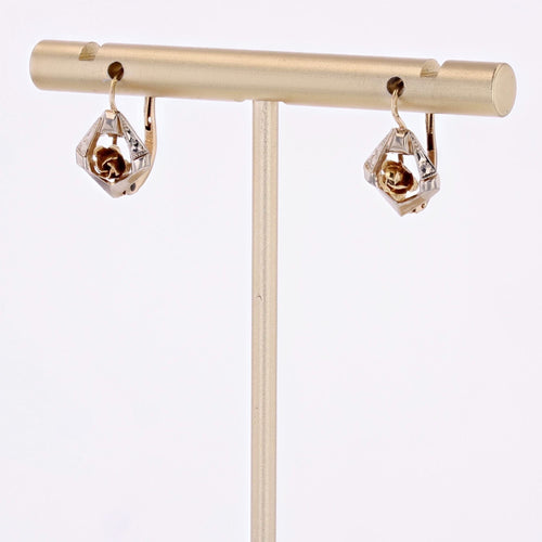Boucles d'oreilles Boucles d'oreilles dormeuses deux ors à la rose 58 Facettes 24-293