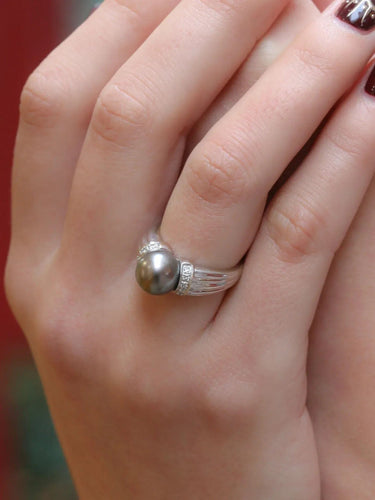 Bague 51 Bague vintage en or blanc, perle de Tahiti et diamants 58 Facettes J137