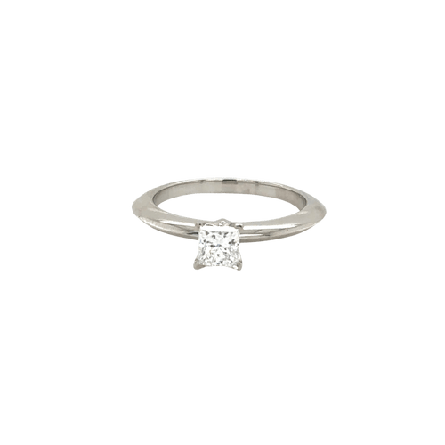 Bague 51 Tiffany & Co - Bague platine Diamant taille princesse 58 Facettes 1.0000086/1