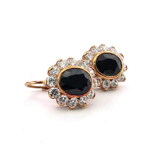 Boucles d'oreilles Boucles d'oreilles en or jaune 18 carats ornées de saphirs ovales et de diamants de 3,60 carats, couleur G, pureté VS 58 Facettes