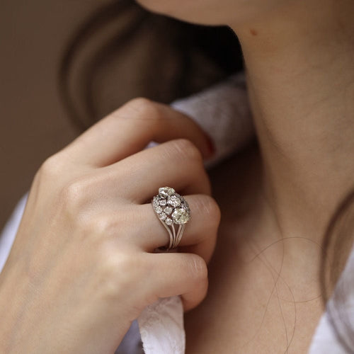 Bague 54 Bague en or gris 18K avec 2,50 ct de diamants taille ancienne - Vers 1950 - Taille 54 58 Facettes FB10703