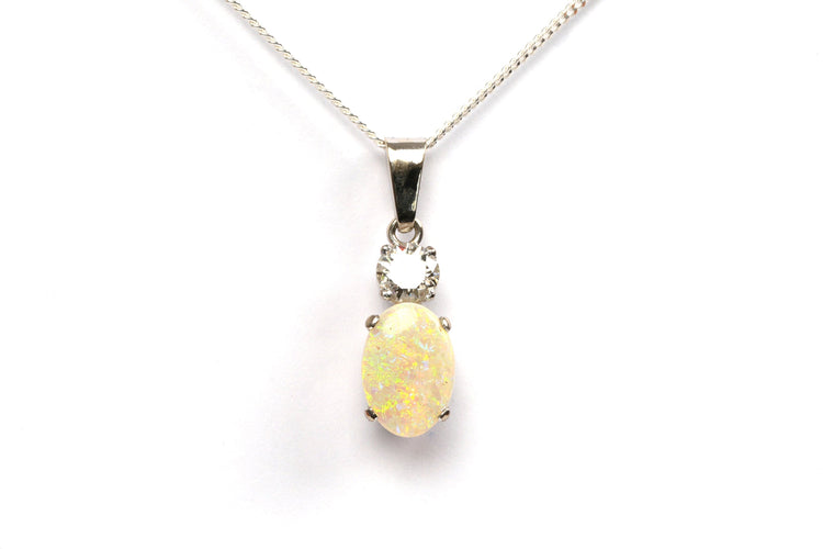 Pendentif Pendentif contemporain or blanc, opale et diamant 58 Facettes 21757
