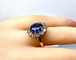 Bague 50 Bague marguerite en or jaune 18 carats, saphir 3,50 carats et diamants 58 Facettes AB548