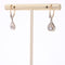 Boucles d'oreilles Dormeuses anciennes géométriques 2 ors saphirs blancs 58 Facettes 20-040B