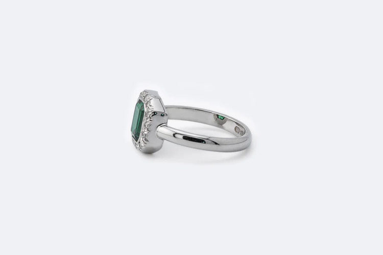 Bague Oro Bianco / 14 Anello in oro bianco con diamanti e tormalina 58 Facettes anl790