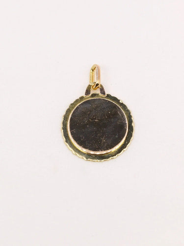 Pendentif AUGIS - Médaille amour ronde striée or jaune diamant rubis 58 Facettes J501