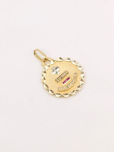 Pendentif Médaille amour Augis ronde Plus qu’hier moins que demain or jaune rubis 58 Facettes J498
