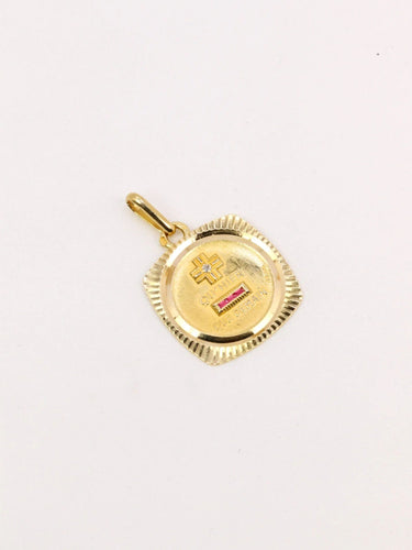 Pendentif Médaille amour Augis carrée Plus qu'hier moins que demain or jaune diamant rubis 58 Facettes J512