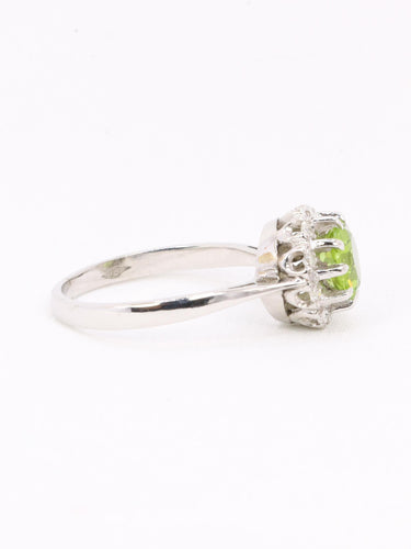 Bague 53 Bague péridot entourage diamants 58 Facettes 1174.6
