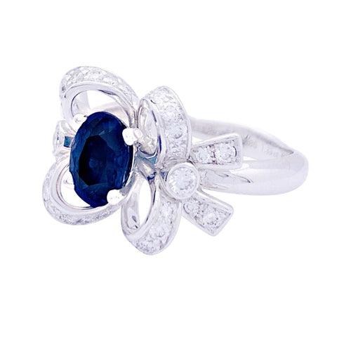 Bague 49 Bague Mellerio "Reine de Coeur Désirée" or blanc, diamants, saphir. 58 Facettes 33647