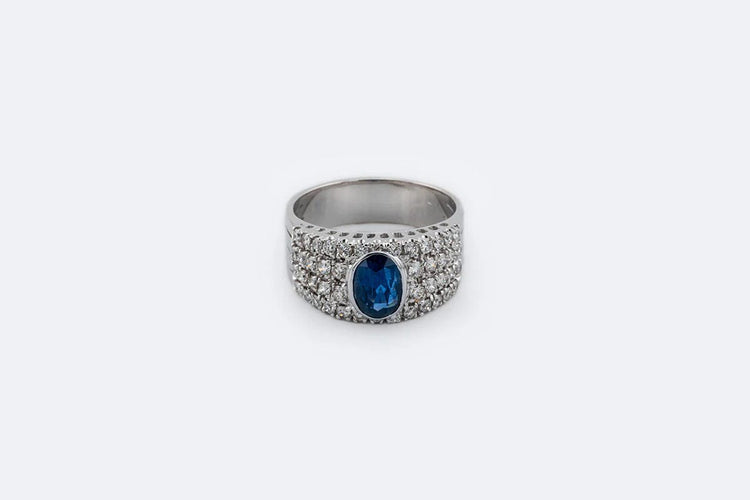 Bague 18 / Oro Bianco Fascia in oro bianco con pavé di diamanti 58 Facettes ANL681