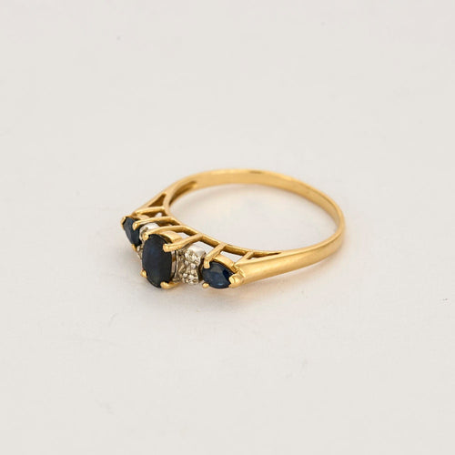 Bague 56 Bague or jaune, saphir et diamants 58 Facettes BEA3298