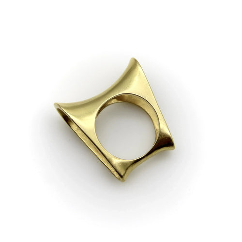 Bague 45 Bague selle moderniste vintage en or 18 carats 58 Facettes A1003E