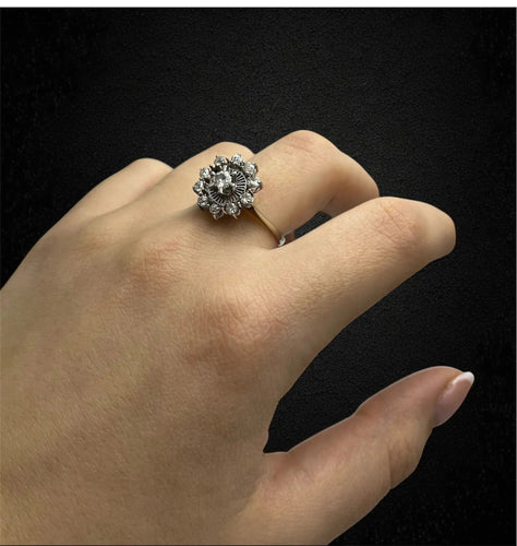 Bague Bague en or blanc sertie de diamants, époque lictueuse italienne 58 Facettes
