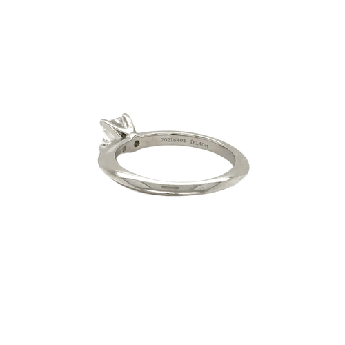 Bague Tiffany And Co - Bague en platine - Diamant taille princesse 58 Facettes 1.0000086/1