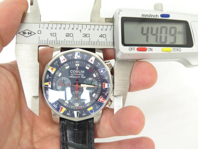 Montre montre CORUM admiral cup legend 985.633.20 automatique 44mm ed. limitee 58 Facettes 267778