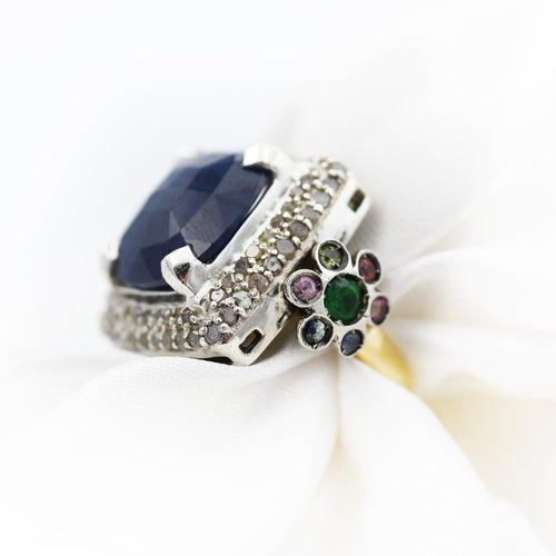 Bague Bague carrée en or 8 carats et argent avec lapis-lazuli et diamants en rosette de 0,80 carat 58 Facettes 22304