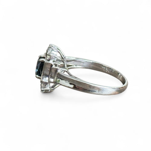 Bague 54 Bague Marguerite en or blanc, saphir 58 Facettes 147