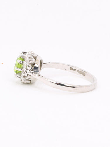 Bague 53 Bague péridot entourage diamants 58 Facettes 1174.6