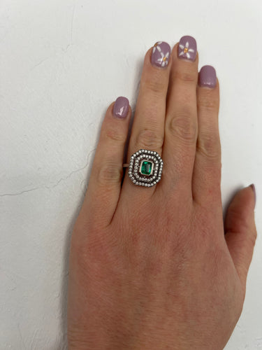Antique emerald diamond ring 58 Facettes
