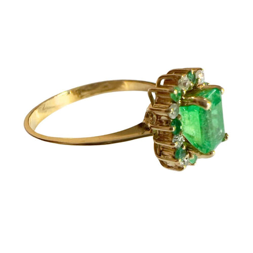 Bague 55 Bague design contemporain du XXe siècle en or jaune avec émeraude 58 Facettes Q377B