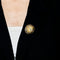 Broche Broche or jaune amati et saphir 58 Facettes CHA5409
