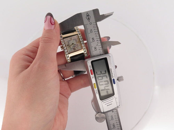 Montre montre CHOPARD your hour 36 mm quartz or jaune diamant 58 Facettes 264356