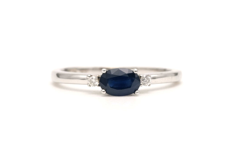 Bague 54 Bague contemporaine or blanc sertie d'un saphir et de diamants taille brillant (+-0.028ct) 58 Facettes B774