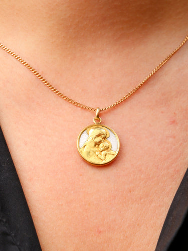 Pendentif Pendentif religieux vintage Vierge à l'enfant or jaune nacre 58 Facettes 818