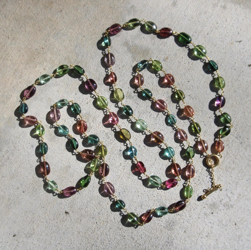 Collier Collier en or jaune Syna avec perles de tourmaline multicolores 58 Facettes A20070