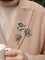 Broche Broche ancienne fleur or argent diamants taille ancienne 58 Facettes 341