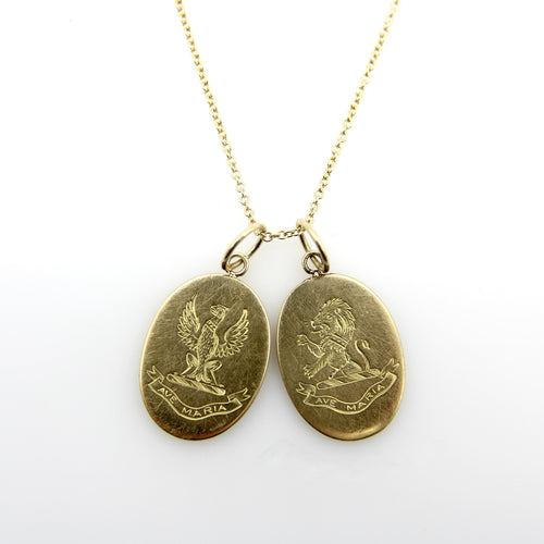 Pendentif Pendentif victorien en or 18 carats gravé à la main avec un lion et l'Ave Maria 58 Facettes A2004K