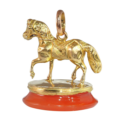 Pendentif sceau pendentif cheval en or vintage 58 Facettes 24106-0277
