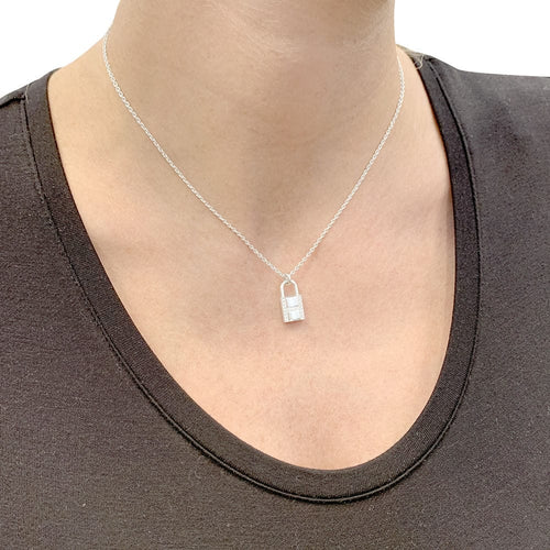 Collier Collier Hermès "Kelly Cadenas" or blanc, diamants. 58 Facettes 33483