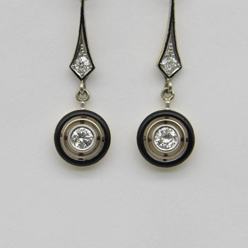 Boucles d'oreilles Boucles d'oreilles pendantes Art déco en or 18 carats, diamants et émail 58 Facettes A2000T