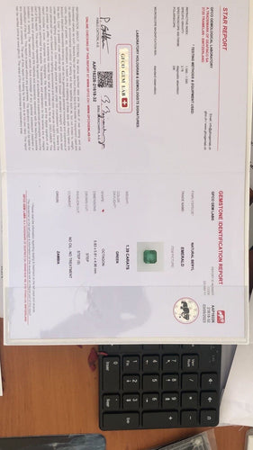 Gemstone Emeraude non huilé 1.39cts certificat GFCO 58 Facettes 472
