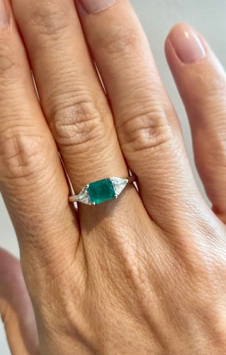 Bague 53 Bague émeraude moderne 58 Facettes
