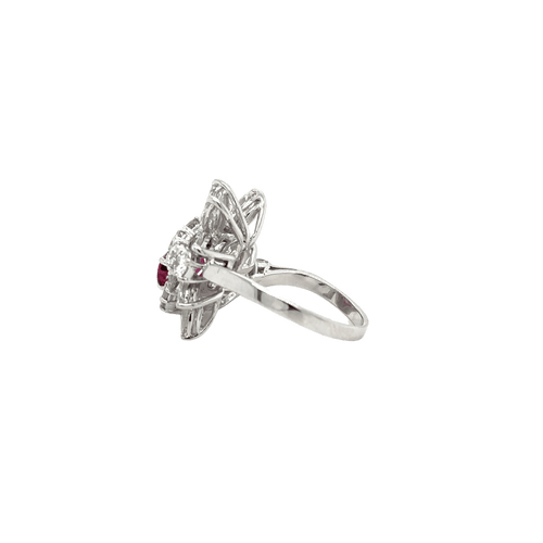 Bague 53 Bague Cocktail années 70 or blanc rubis diamants 58 Facettes 1.0002595/7