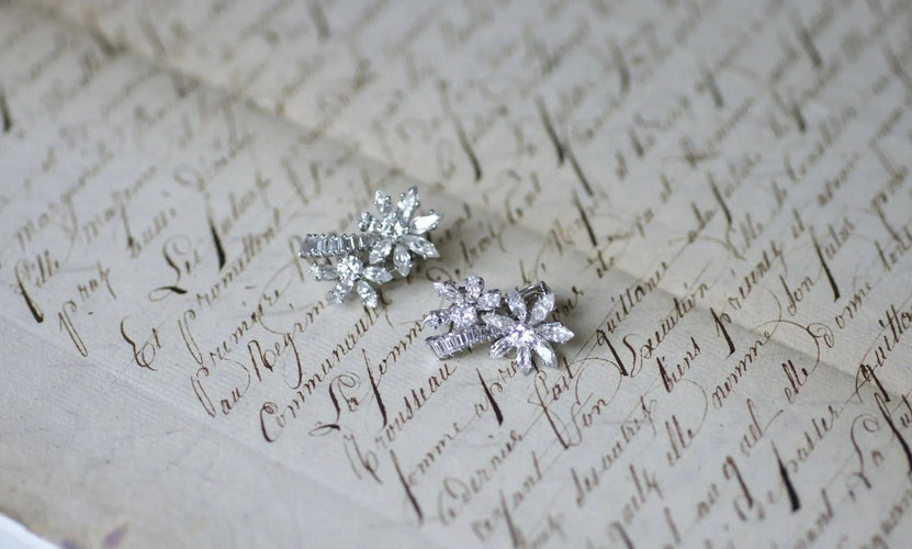 Boucles d'oreilles Guillemin & Soulaine Clips d'Oreilles Fleur Diamants 58 Facettes