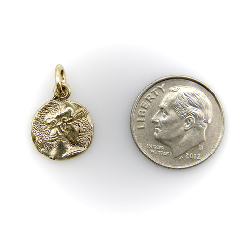 Pendentif Pendentif Guerrier d'Achille Signature en or 14 carats 58 Facettes A20061