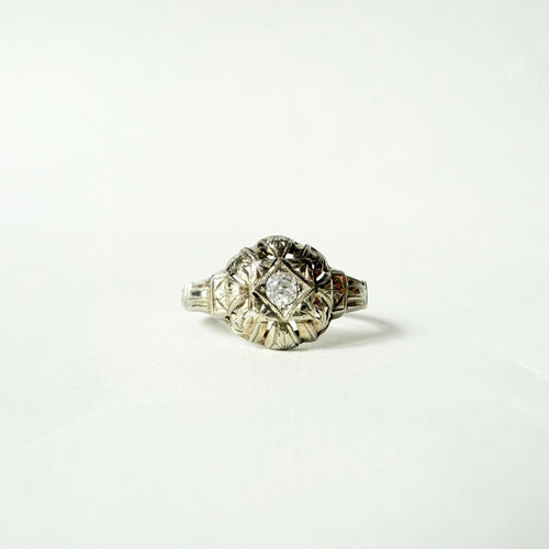 Bague 57 Bague Art déco n°96 en or blanc 18 carats et diamant 58 Facettes