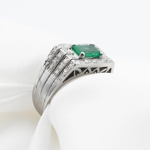 Bague Bague en or blanc avec une émeraude colombienne de 0,38 ct et des diamants 58 Facettes 17565
